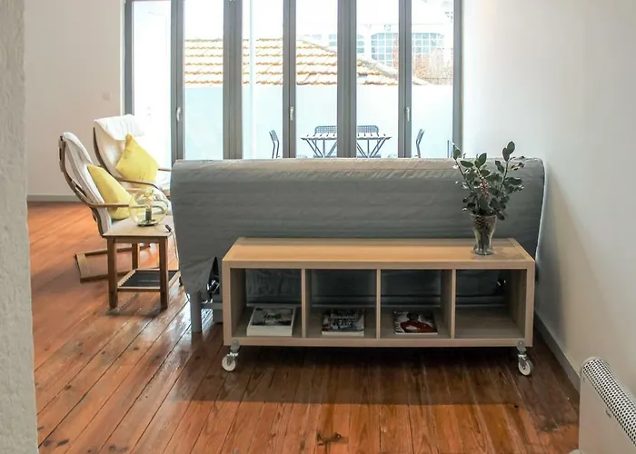 Bonjardim Flats - T2 Com Varanda